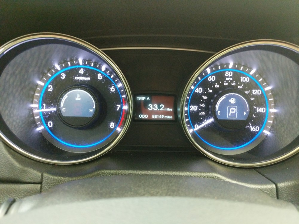 2013 Hyundai Sonata - Odometer Close Up