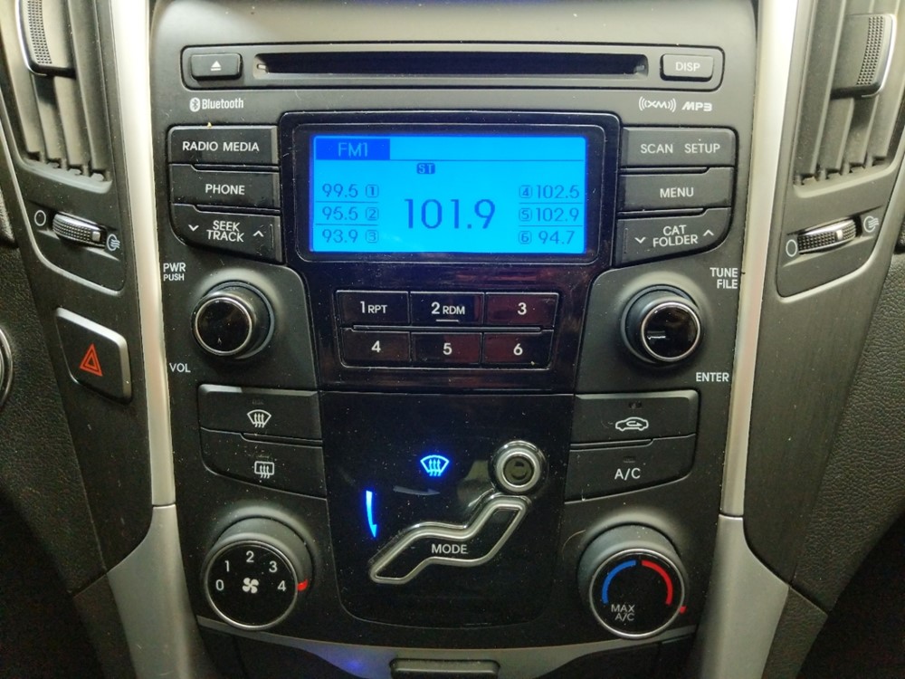 2013 Hyundai Sonata - Stereo Package