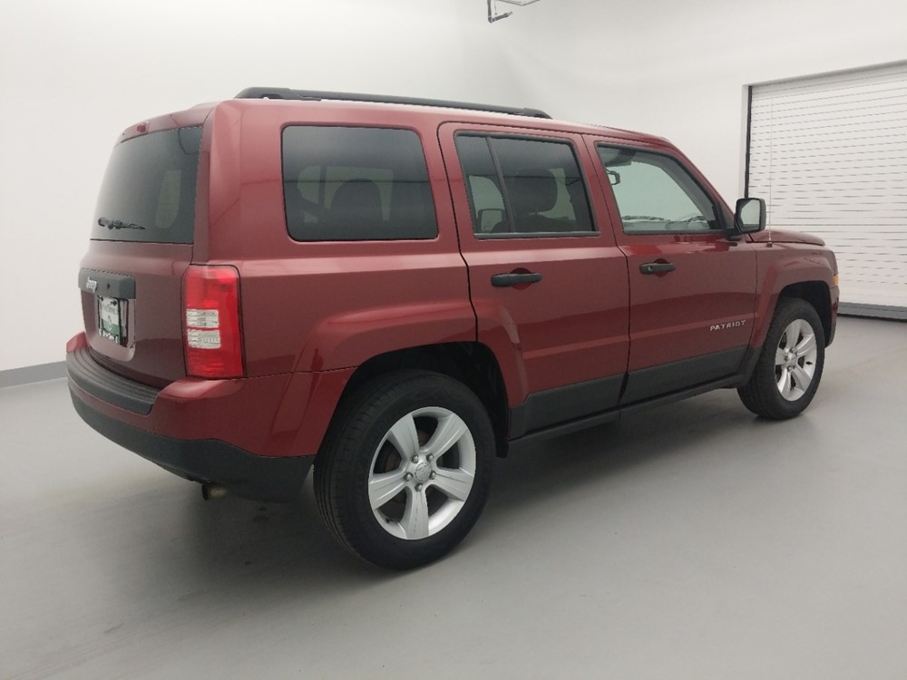 2016 Jeep Patriot - Passenger Rear Side