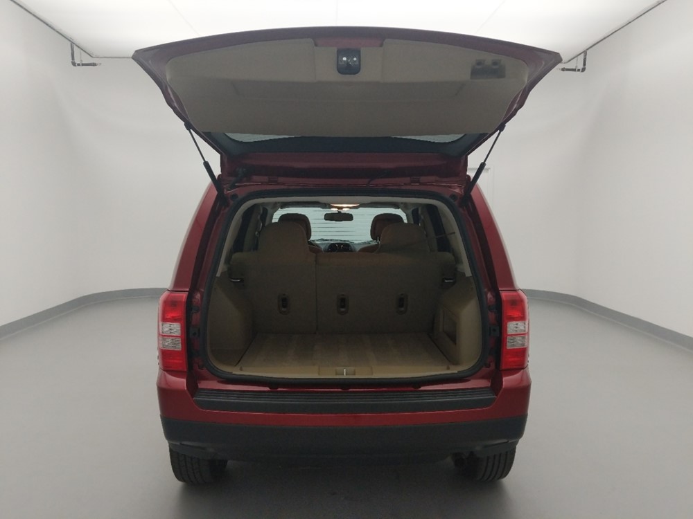 2016 Jeep Patriot - Trunk