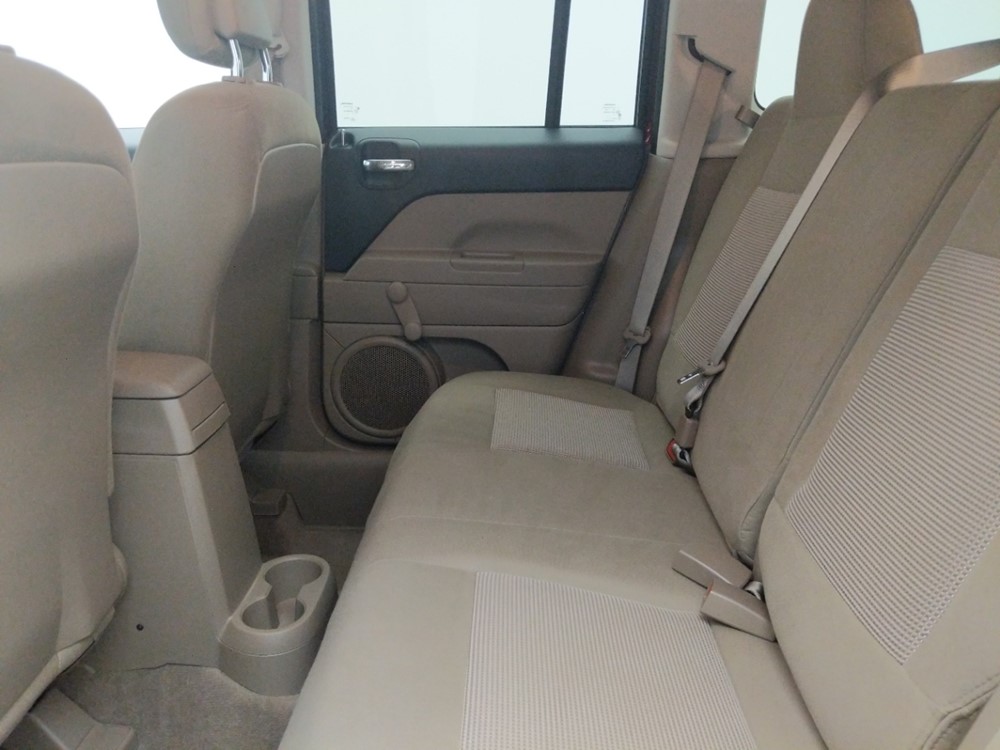 2016 Jeep Patriot - Driver Rear Seat