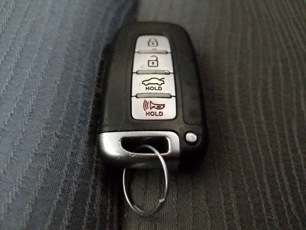 2014 Hyundai Sonata - Keys
