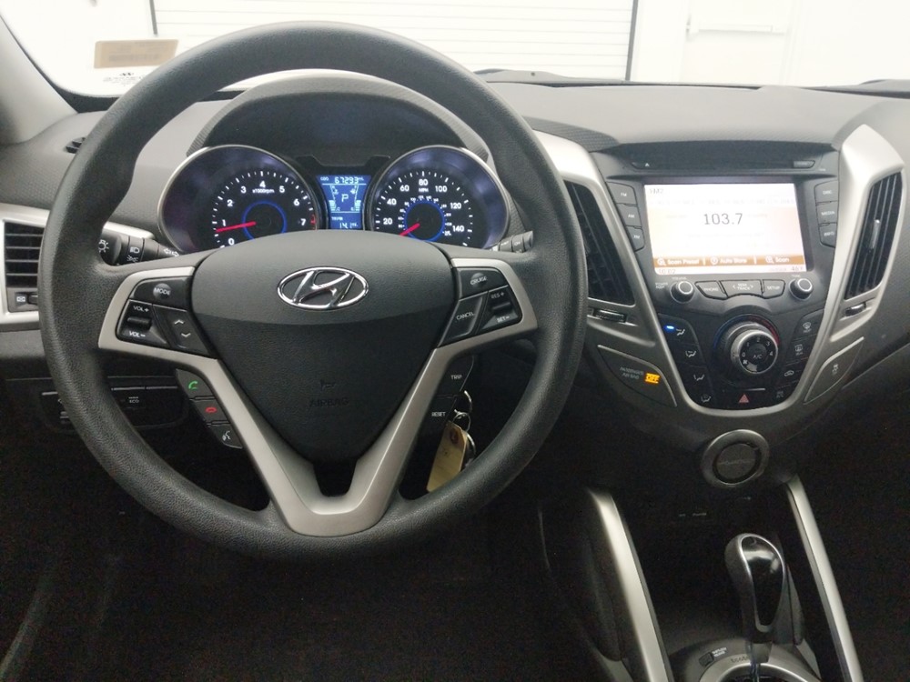 2013 Hyundai Veloster - Driver Dash