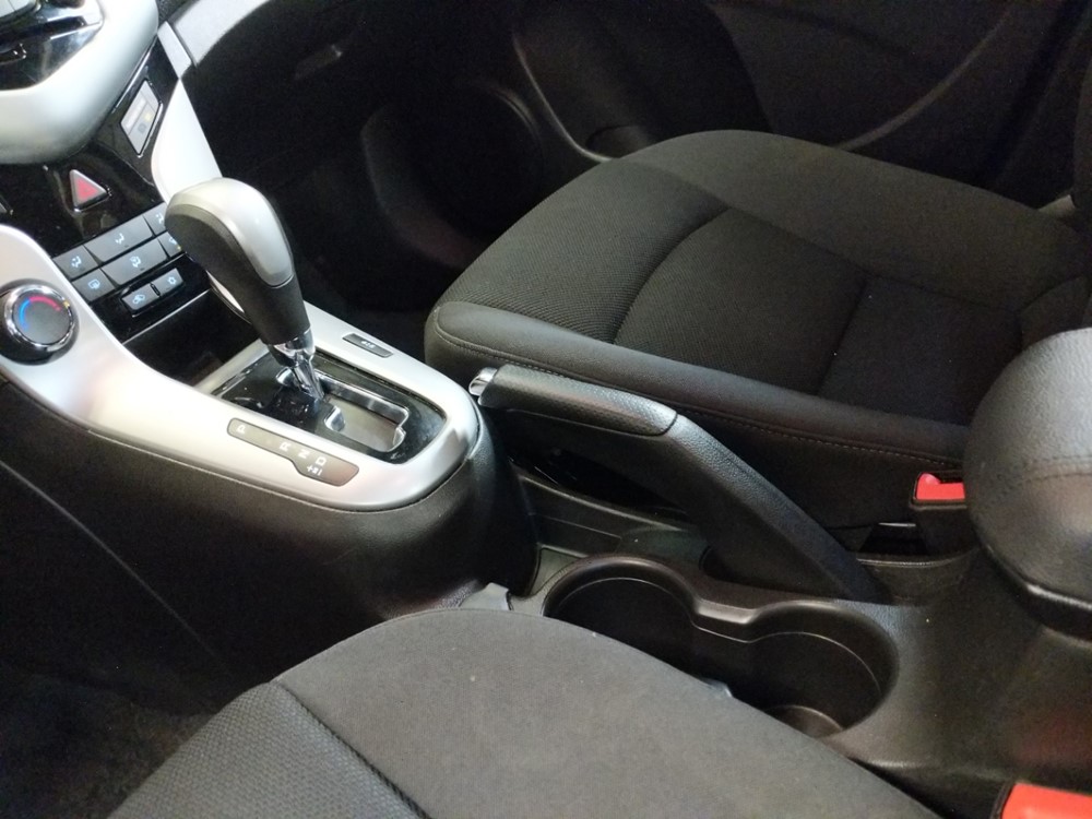 2016 Chevrolet Cruze - Center Console/Cup Holders
