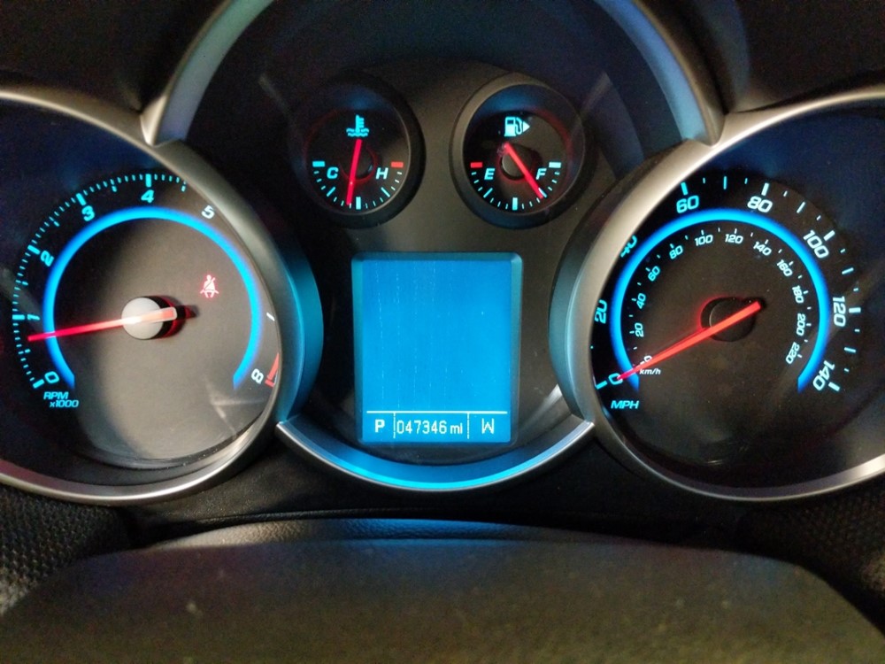 2016 Chevrolet Cruze - Odometer Close Up