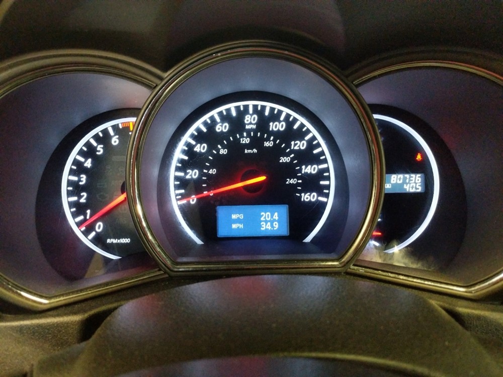 2012 Nissan Murano - Odometer Close Up