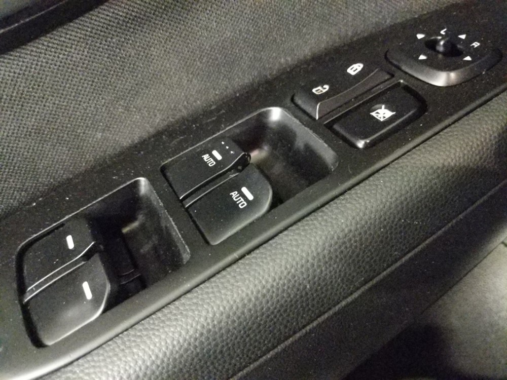 2014 Kia Soul - Driver Power Windows/Lock Control