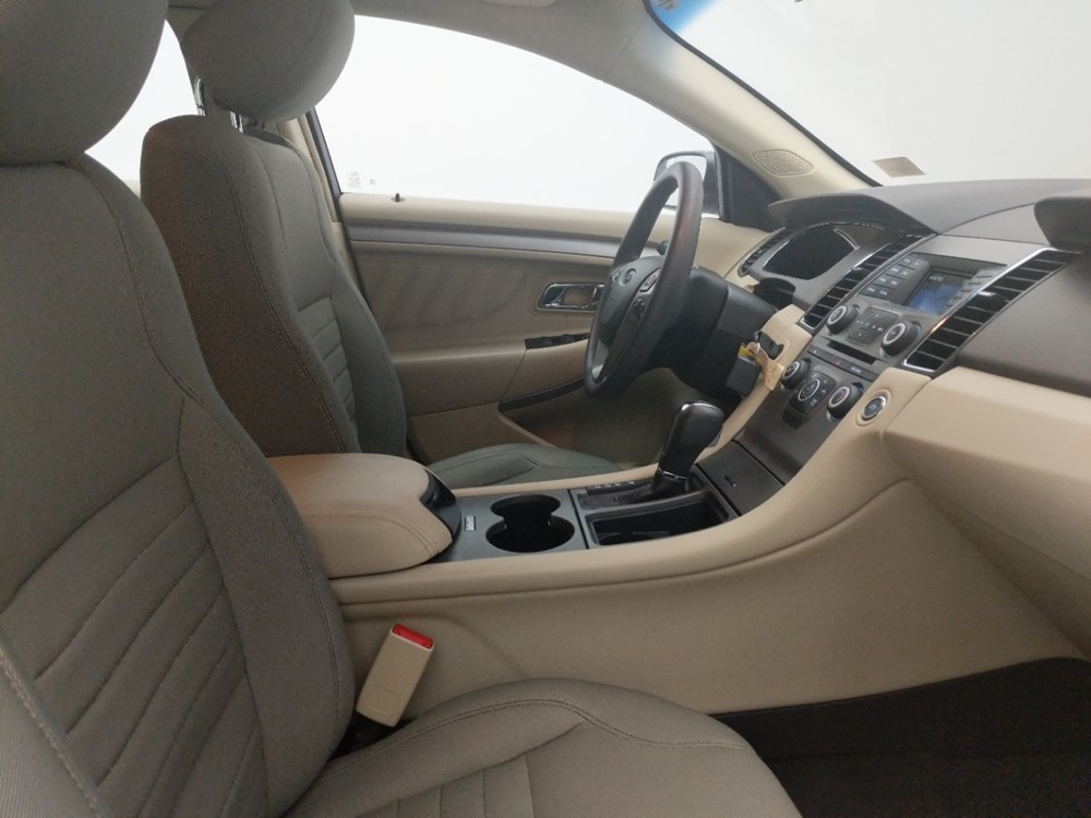 2015 Ford Taurus - Passenger Front Seat