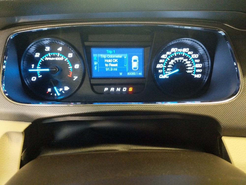 2015 Ford Taurus - Odometer Close Up
