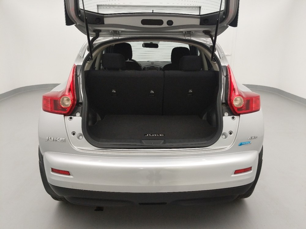 2013 Nissan JUKE - Trunk