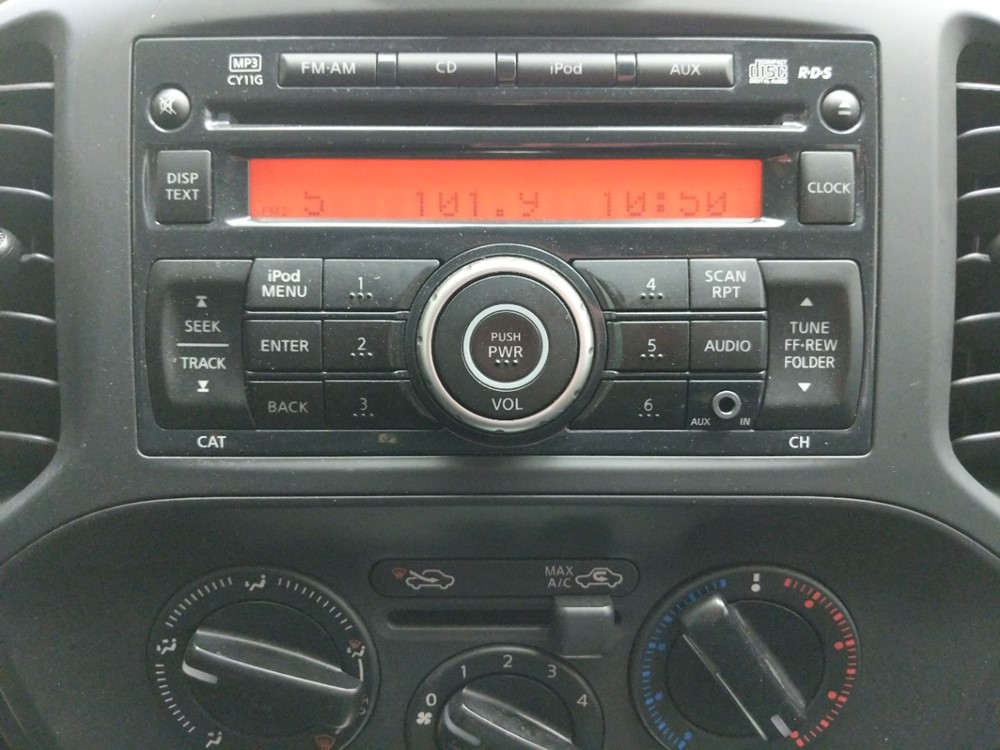 2013 Nissan JUKE - Stereo Package