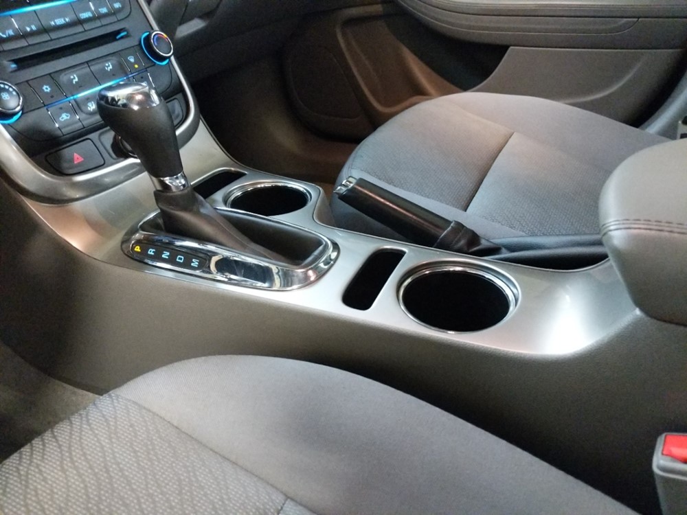 2016 Chevrolet Malibu - Center Console/Cup Holders