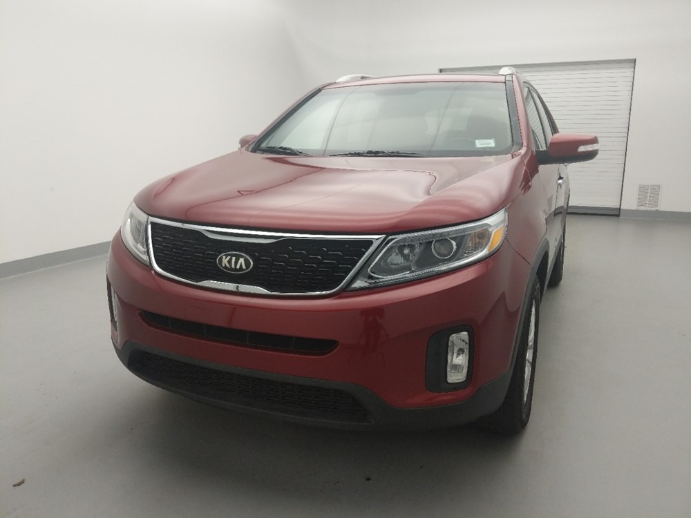 2014 Kia Sorento - Driver Front Hood