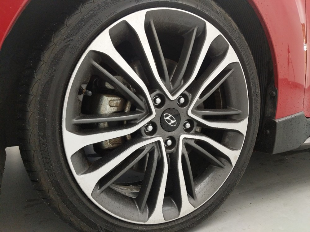 2016 Hyundai Veloster - Wheel