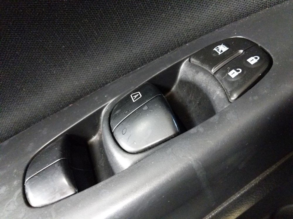 2015 Nissan Sentra - Driver Power Windows/Lock Control