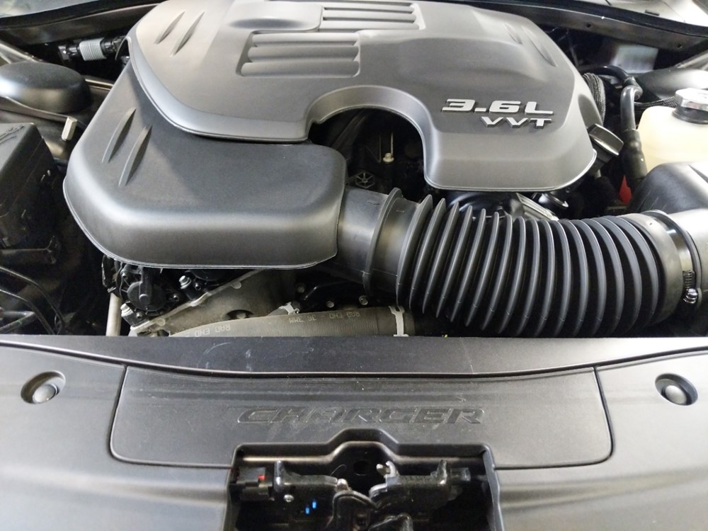 2017 Dodge Charger - Engine