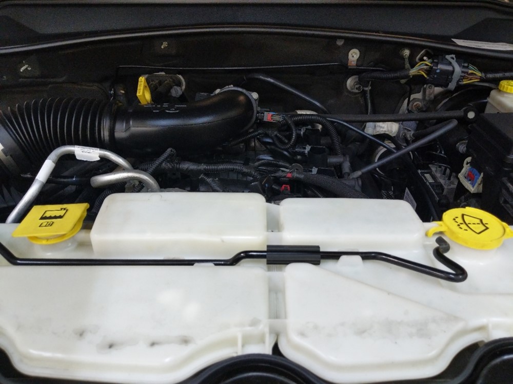 2011 Jeep Liberty - Engine
