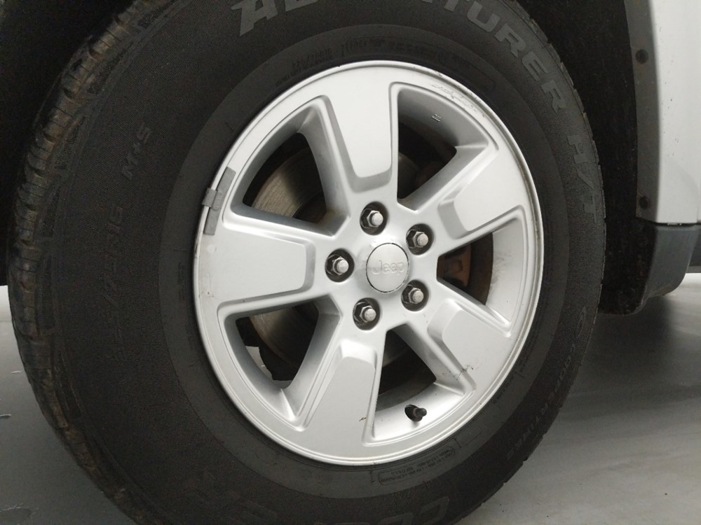 2011 Jeep Liberty - Wheel
