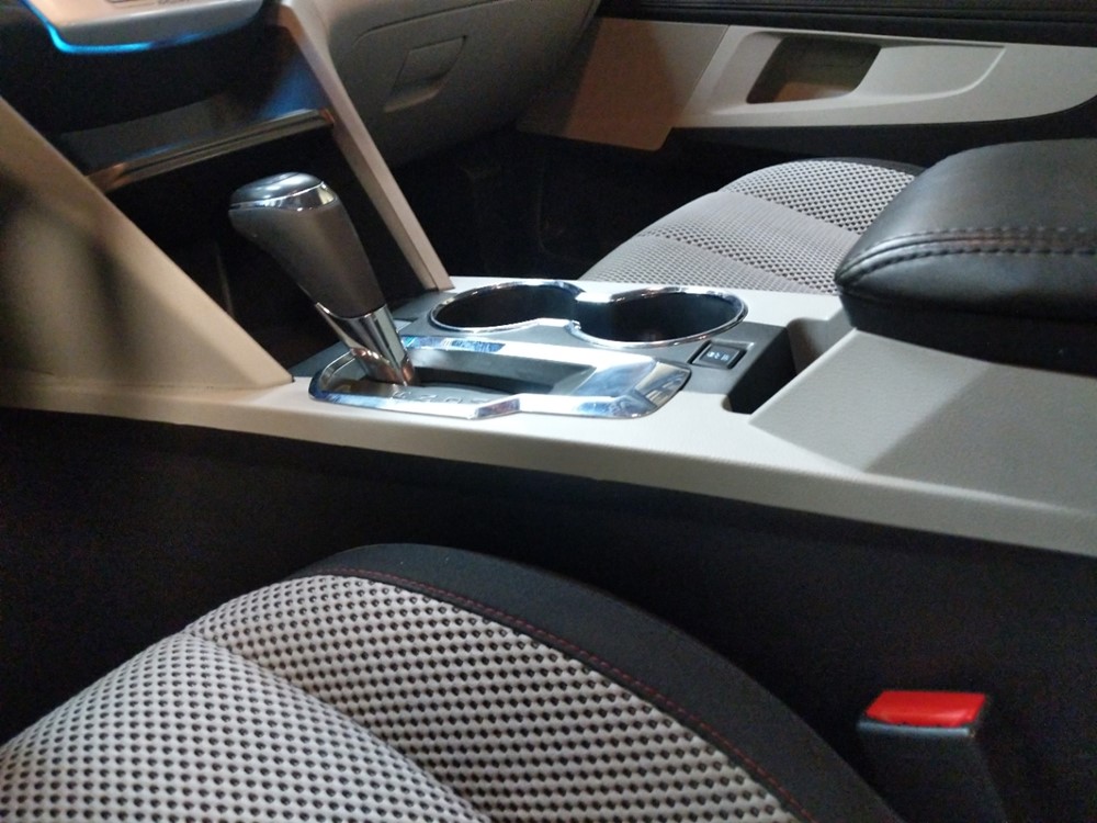 2016 Chevrolet Equinox - Center Console/Cup Holders