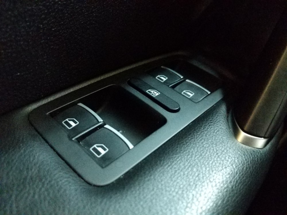 2016 Volkswagen Passat - Driver Power Windows/Lock Control