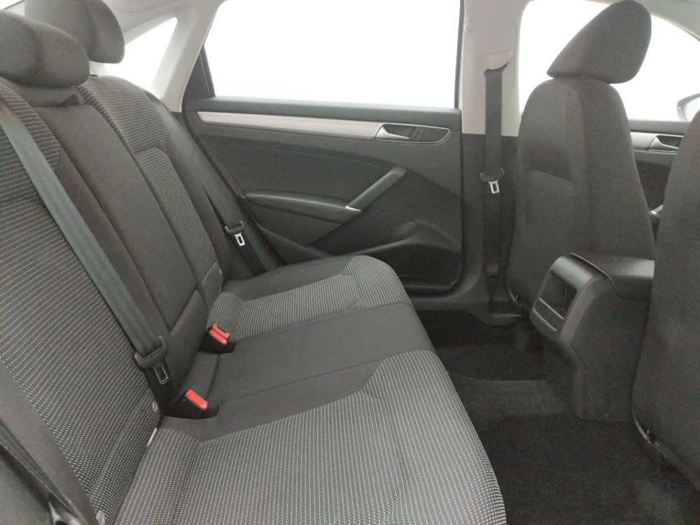 2016 Volkswagen Passat - Passenger Rear Seat