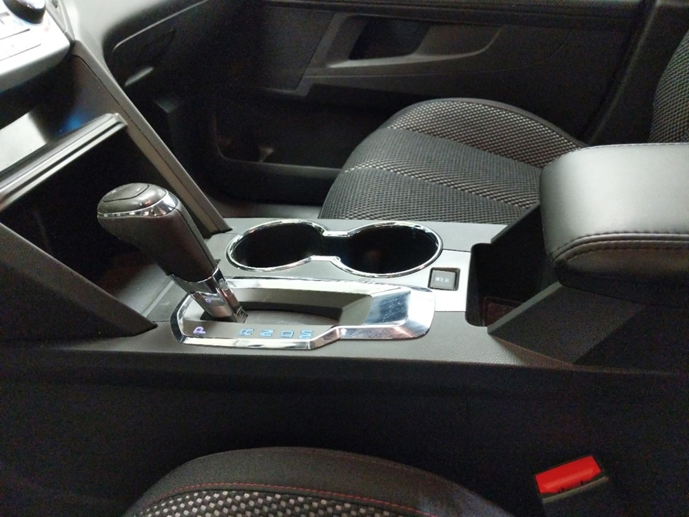 2016 Chevrolet Equinox - Center Console/Cup Holders