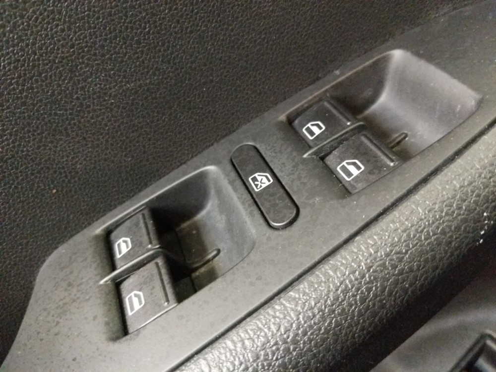2016 Volkswagen Jetta - Driver Power Windows/Lock Control