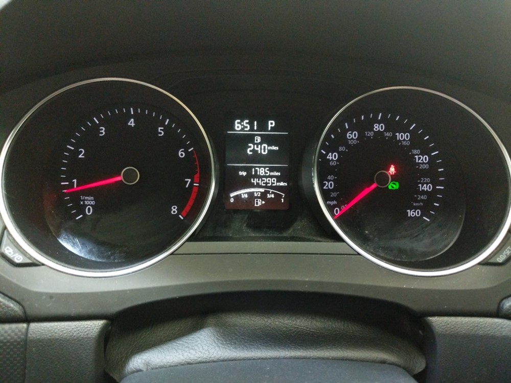 2016 Volkswagen Jetta - Odometer Close Up