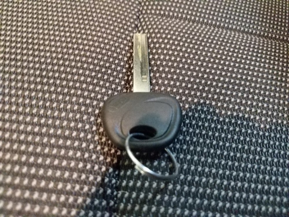 2016 Hyundai Veloster - Keys