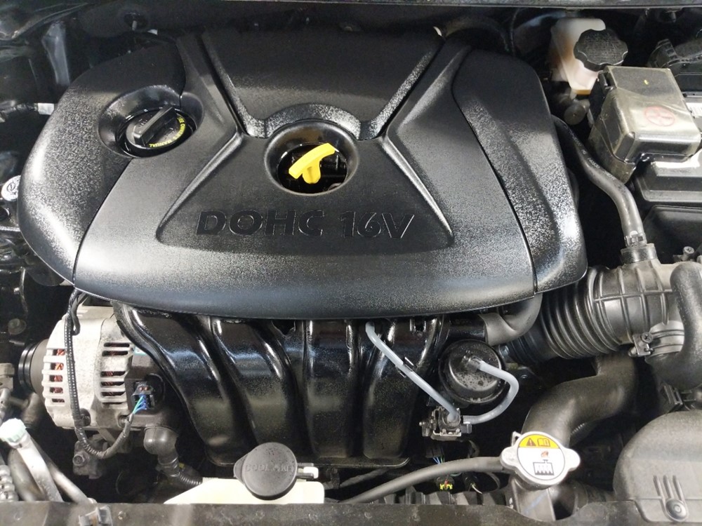 2015 Hyundai Elantra - Engine