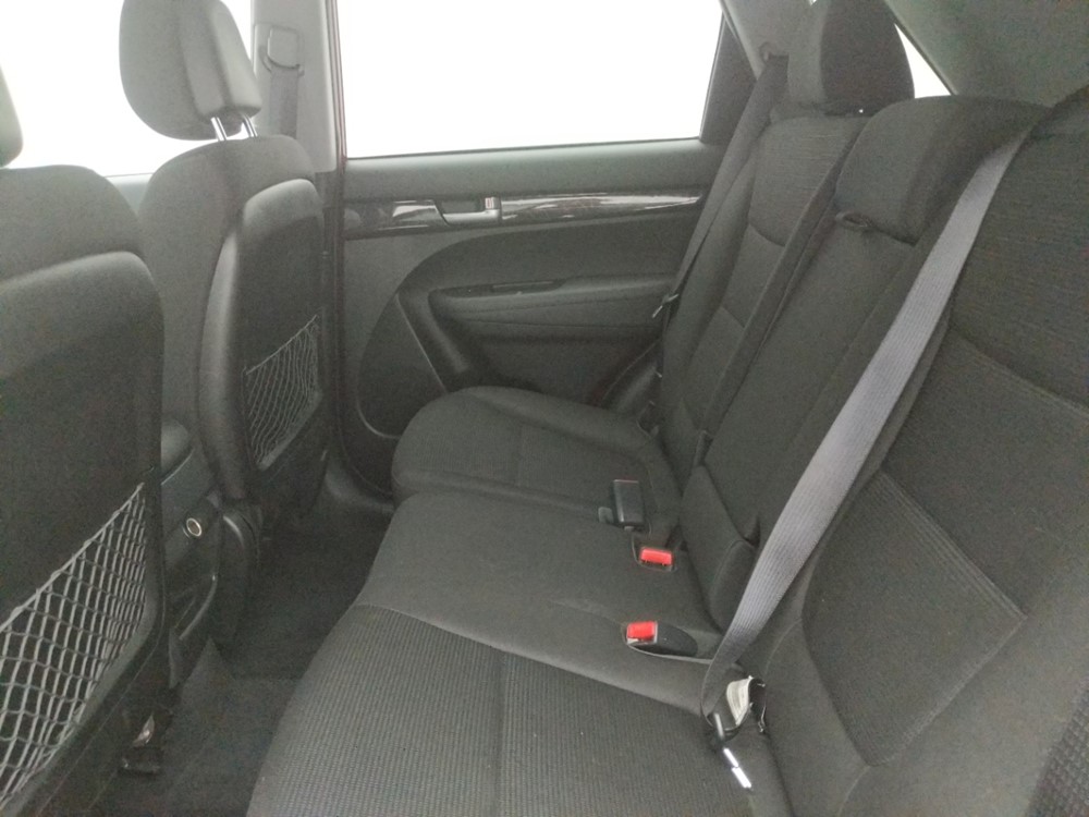2014 Kia Sorento - Driver Rear Seat