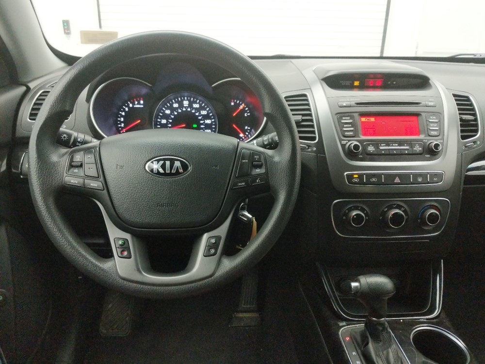 2014 Kia Sorento - Driver Dash