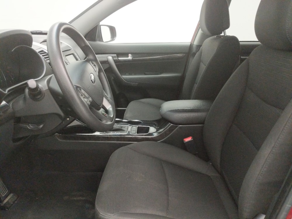 2014 Kia Sorento - Driver Front Seat