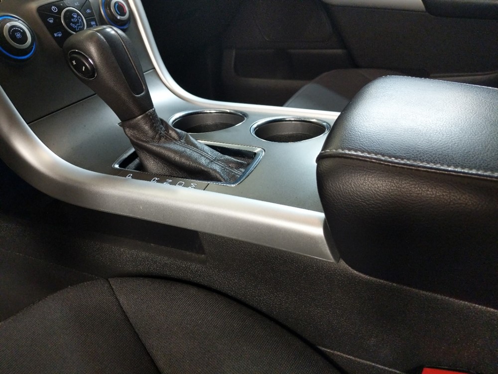 2012 Ford Edge - Center Console/Cup Holders