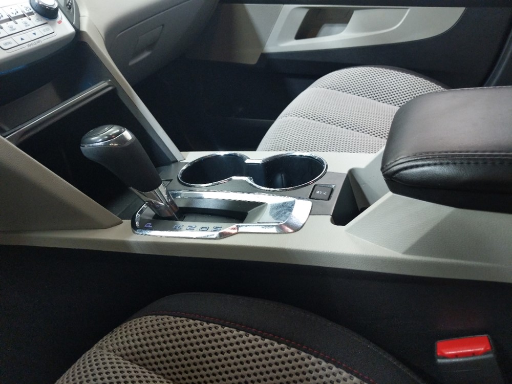 2016 Chevrolet Equinox - Center Console/Cup Holders
