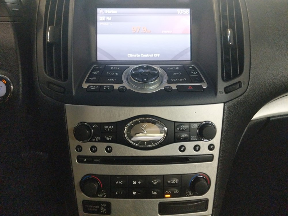 2009 INFINITI G37 - Stereo Package