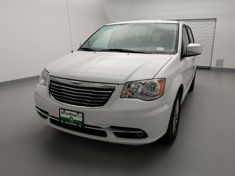 2016 Chrysler Town and Country - Driver Front Hood