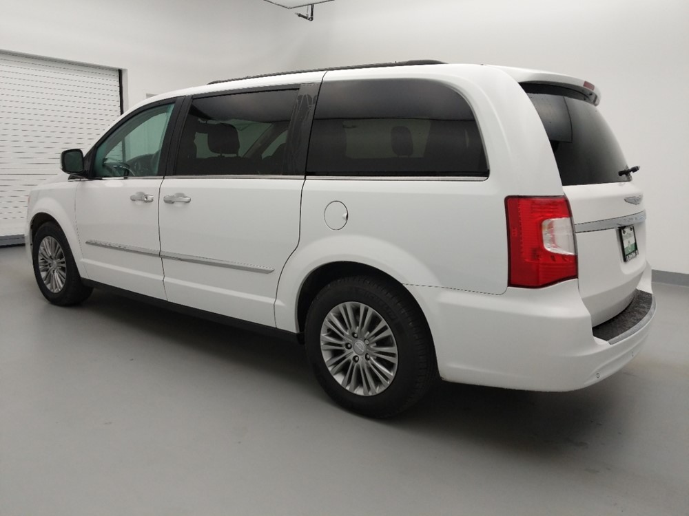 2016 Chrysler Town and Country - Driver Rear Side