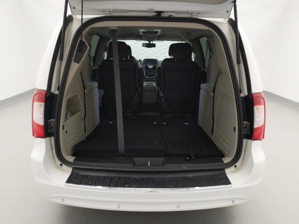 2016 Chrysler Town and Country - Trunk