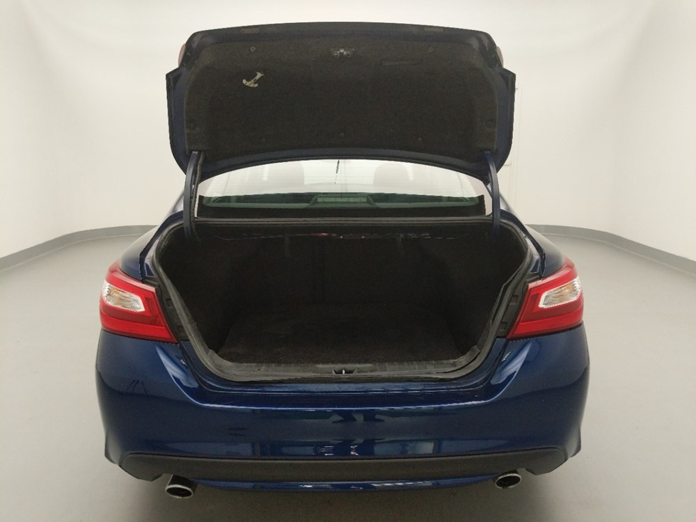 2016 Nissan Altima - Trunk