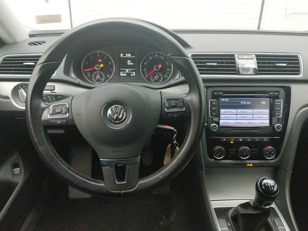 2014 Volkswagen Passat - Driver Dash