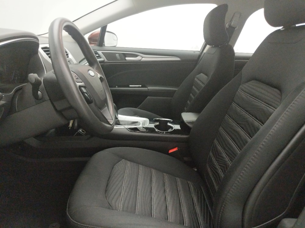 2016 Ford Fusion - Driver Front Seat