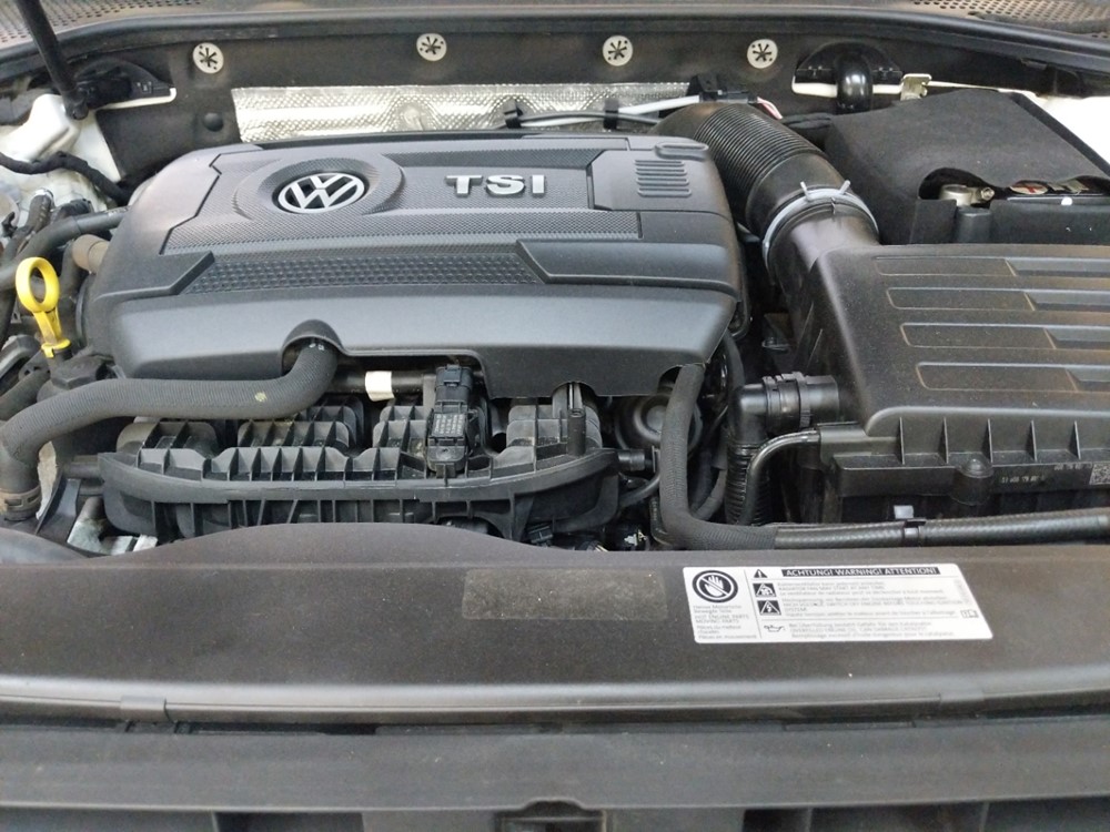 2015 Volkswagen Golf - Engine