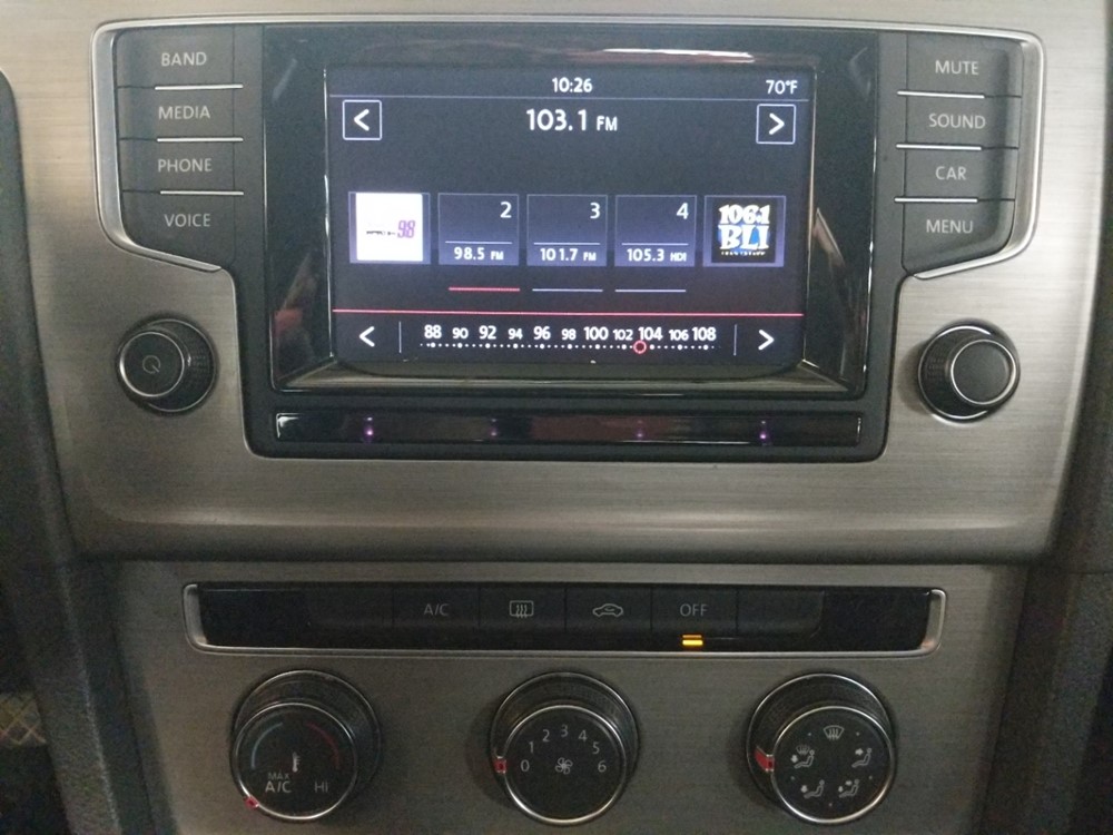 2015 Volkswagen Golf - Stereo Package