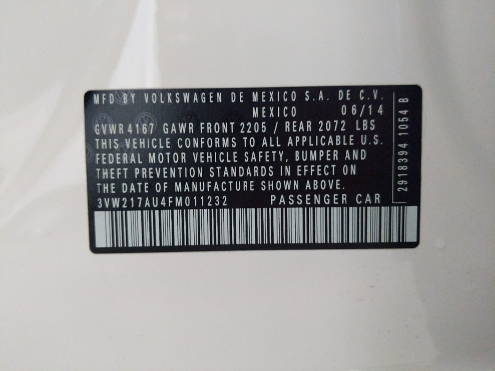 2015 Volkswagen Golf - VIN Plate