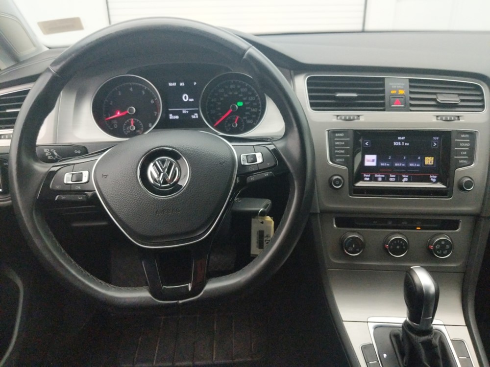 2015 Volkswagen Golf - Driver Dash