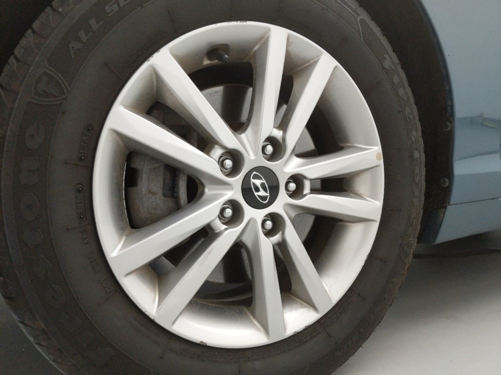 2017 Hyundai Sonata - Wheel