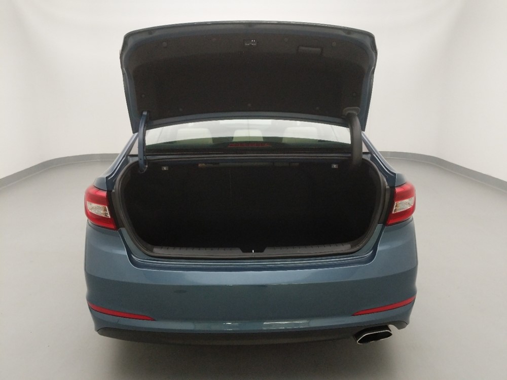 2017 Hyundai Sonata - Trunk