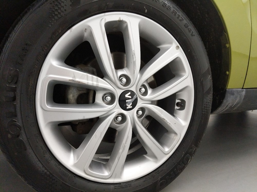 2017 Kia Soul - Wheel