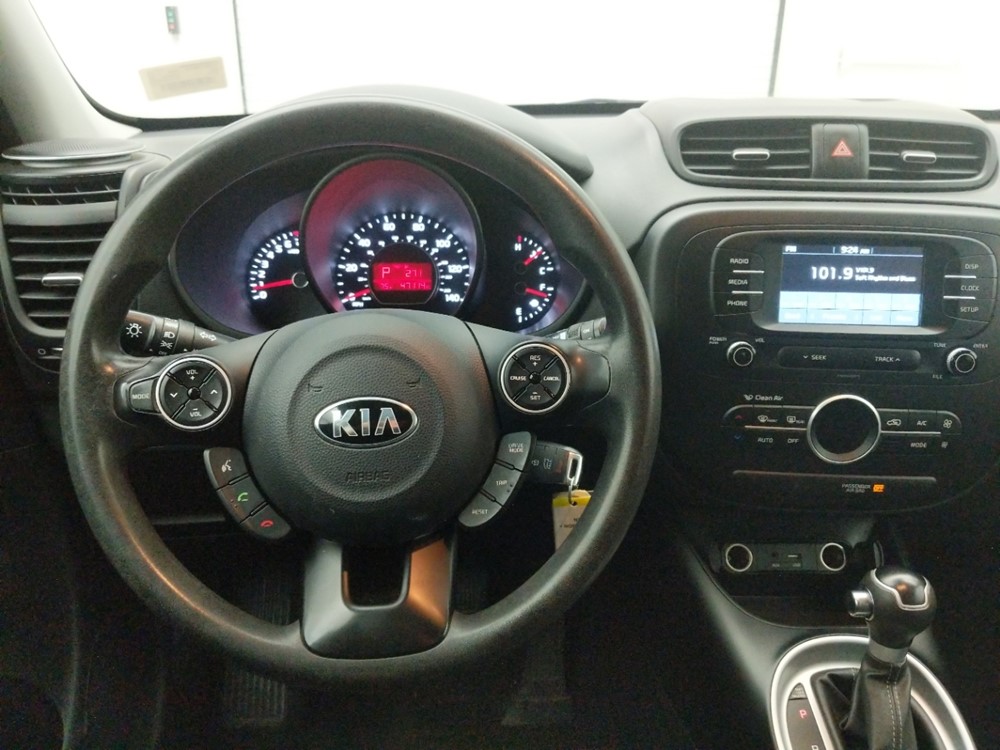 2017 Kia Soul - Driver Dash